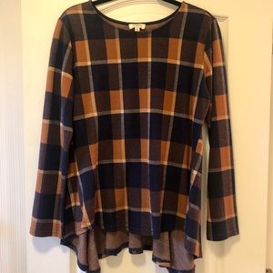 Long sleeve Umgee top.